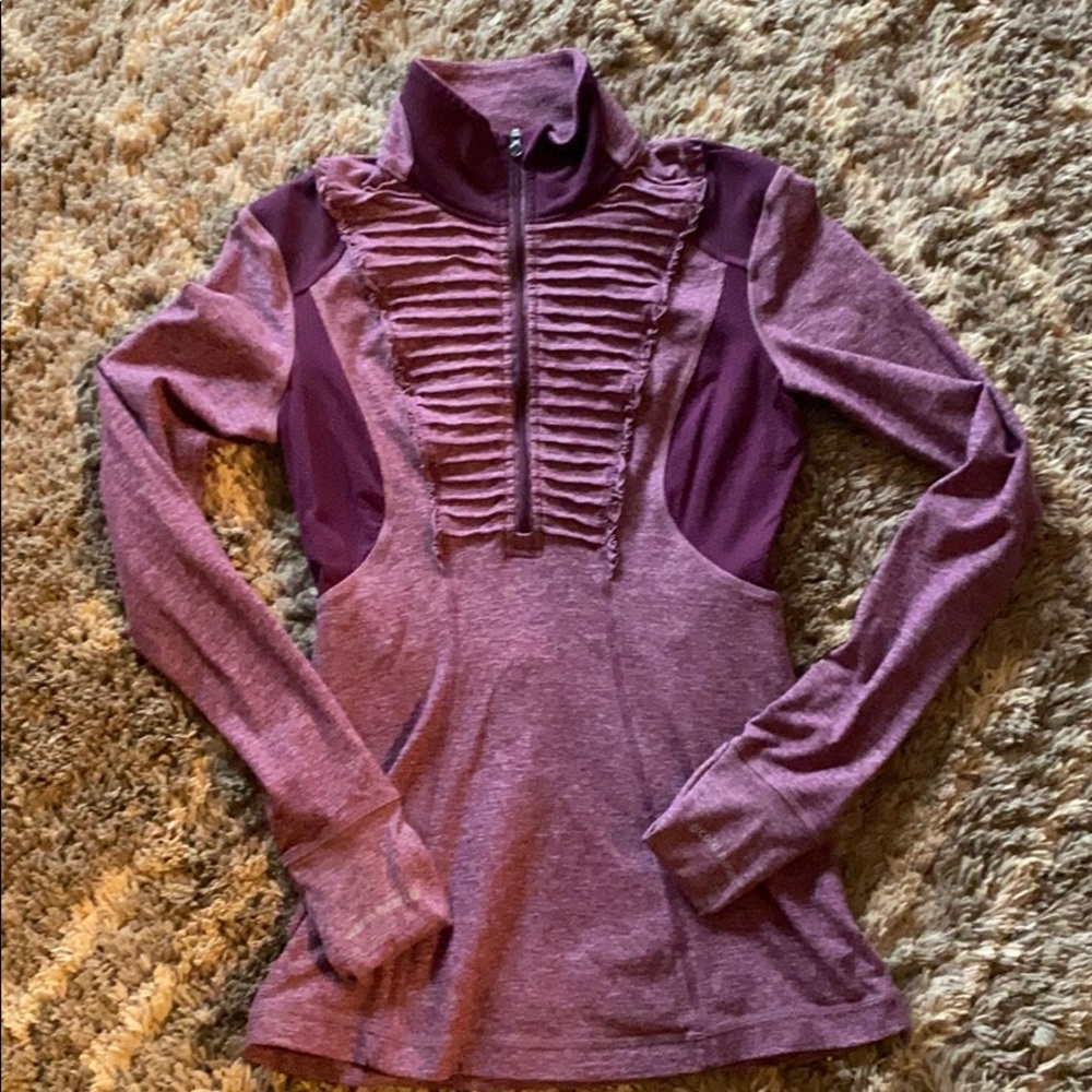 Lululemon Run your Heart Out Pullover